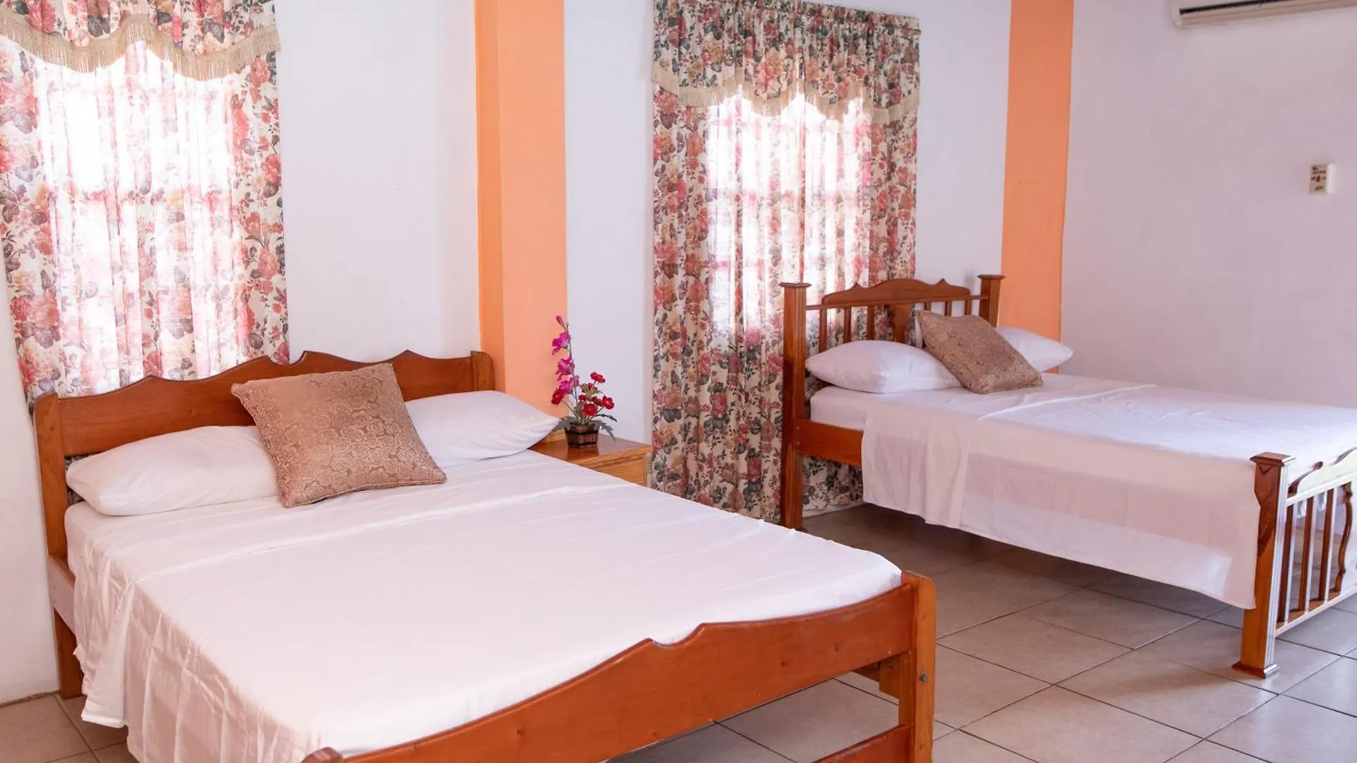 Lesville Tobago Canaan