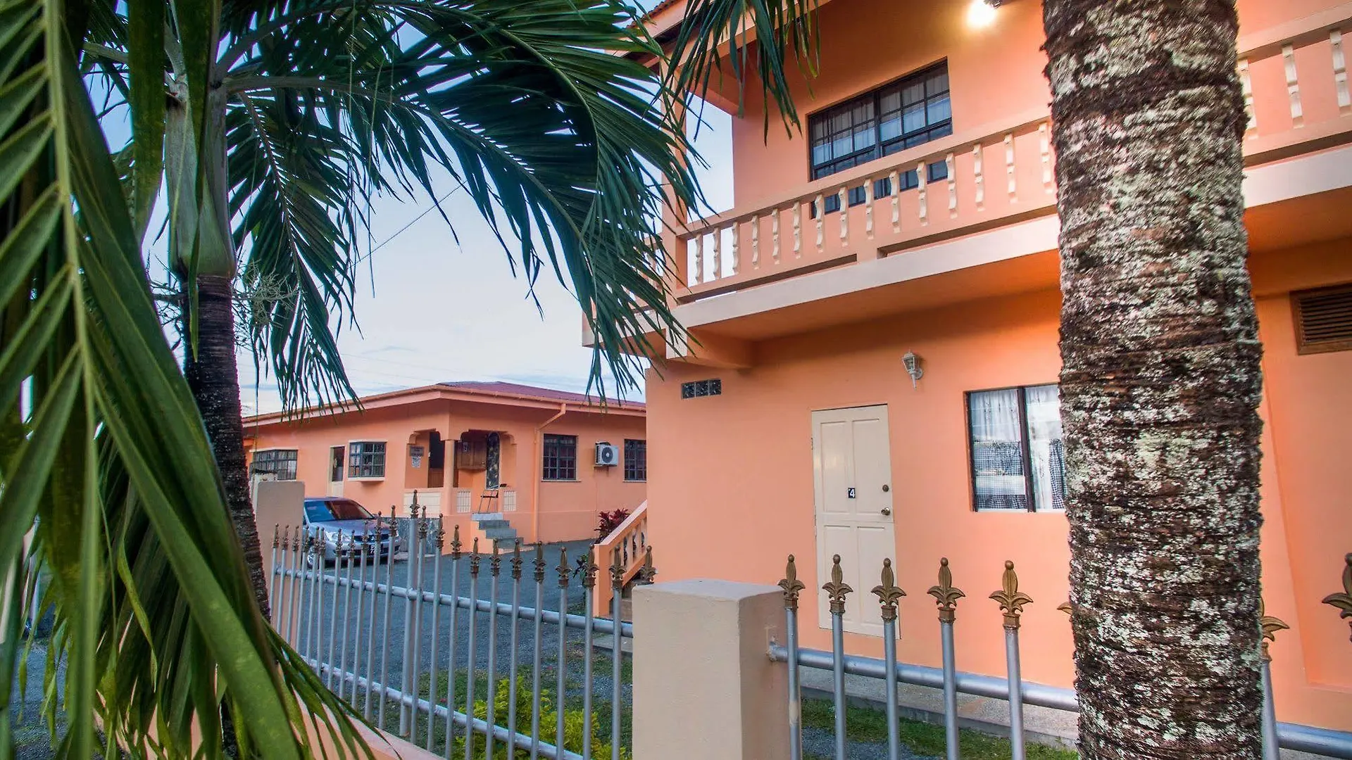 Lesville Tobago Canaan