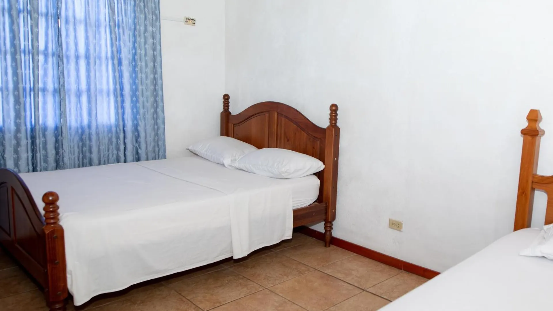 Lesville Tobago Canaan 3*,  ترينيداد وتوباغو
