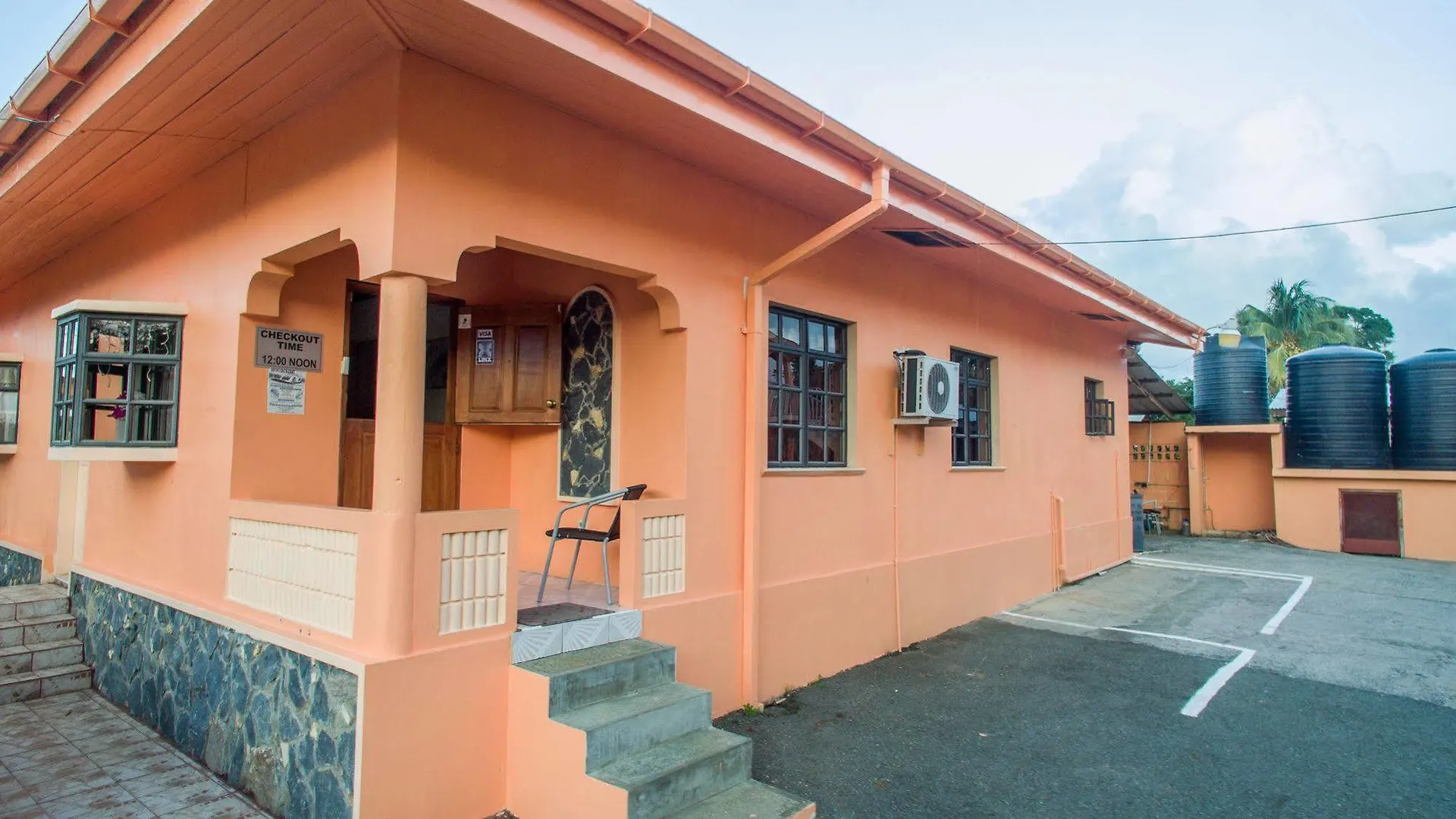 Lesville Tobago Canaan فندق